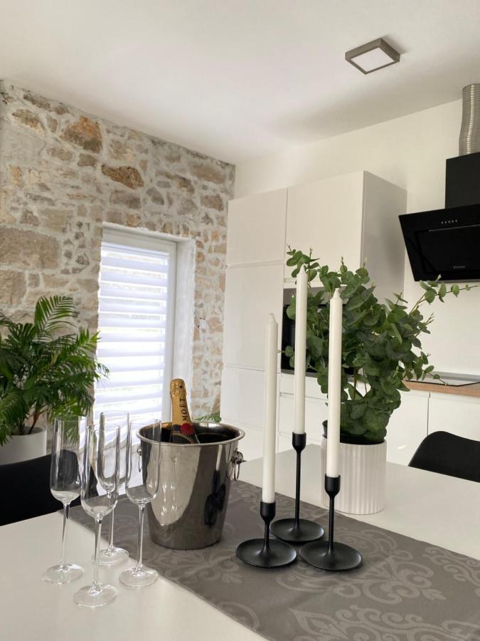 Holiday House Lucia Sukošan المظهر الخارجي الصورة