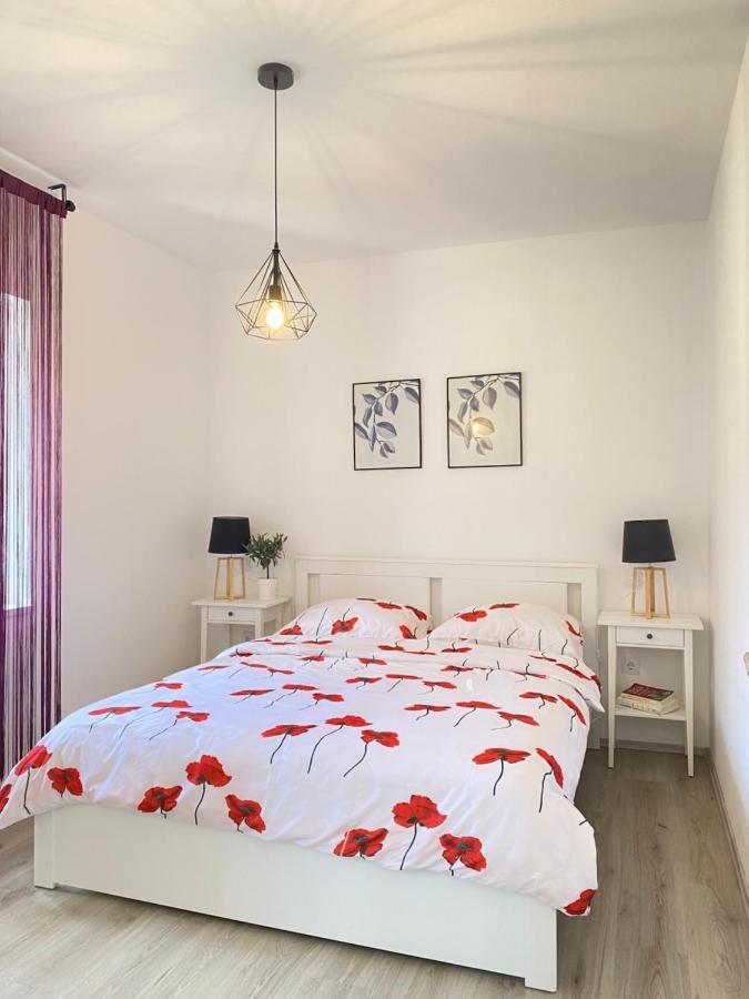 Holiday House Lucia Sukošan المظهر الخارجي الصورة