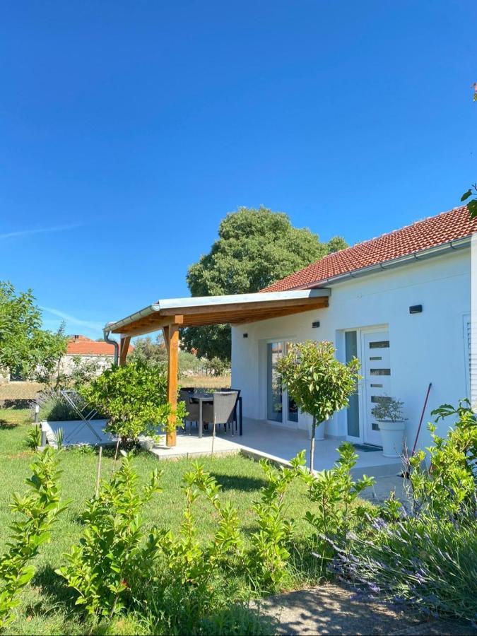 Holiday House Lucia Sukošan المظهر الخارجي الصورة